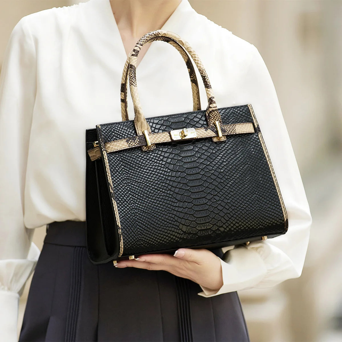 Valentina Cefalu top-handle bag in Black, front view