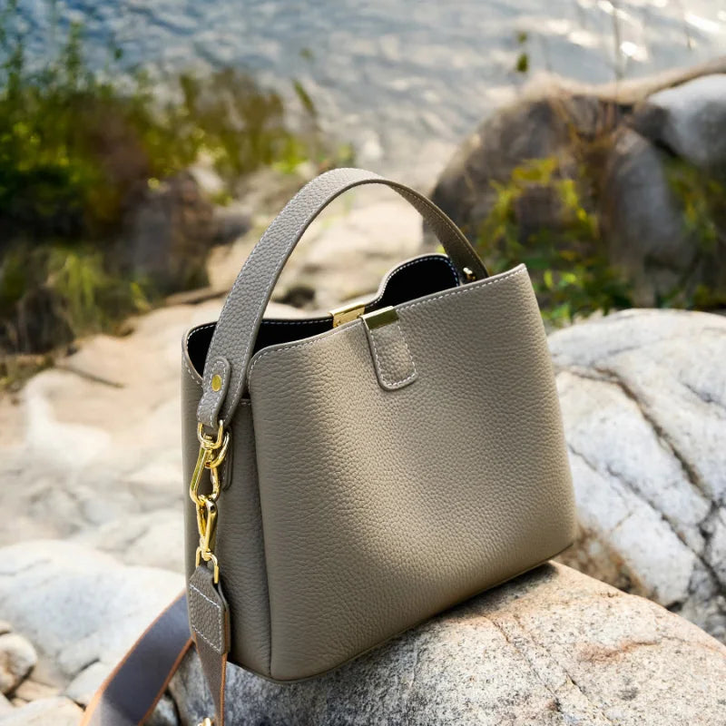 Valentina Pepe crossbody bag in Beige, back view