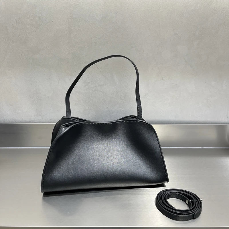 Valentina Oro tote in Black