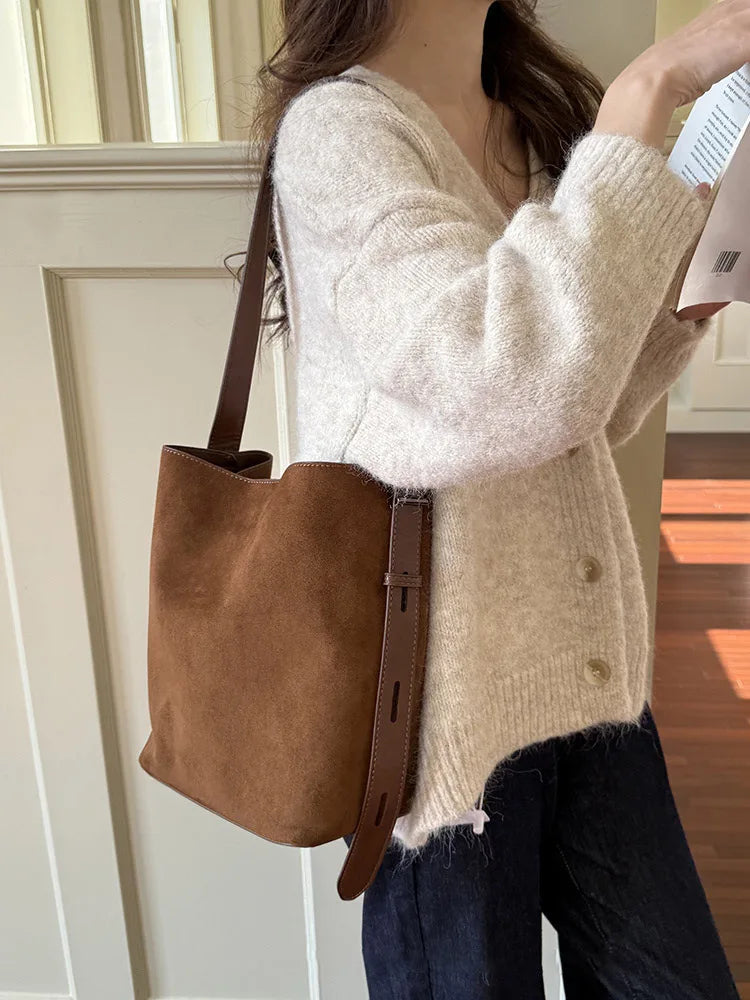 Valentina Bari tote in Chocolate