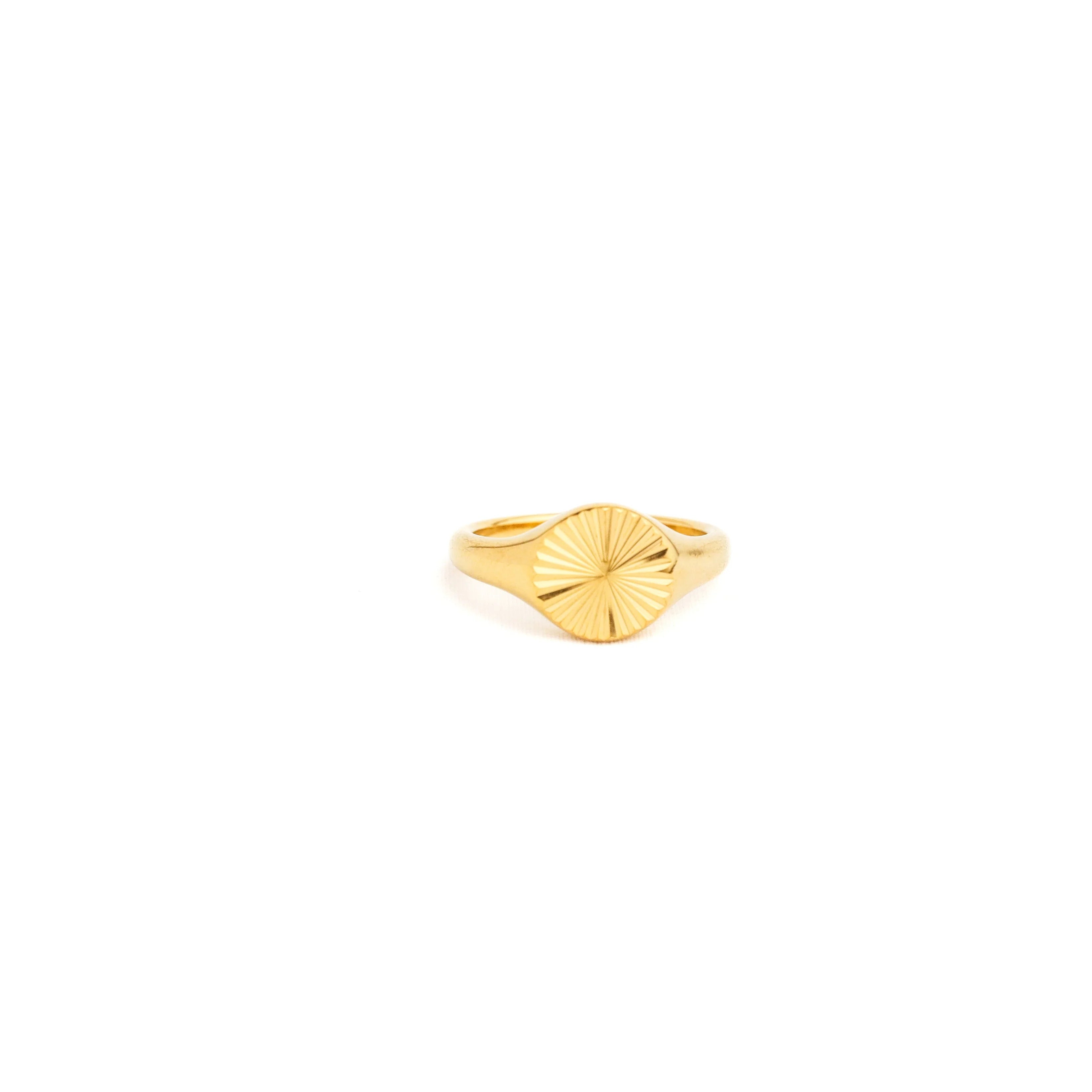 elegant gold ring