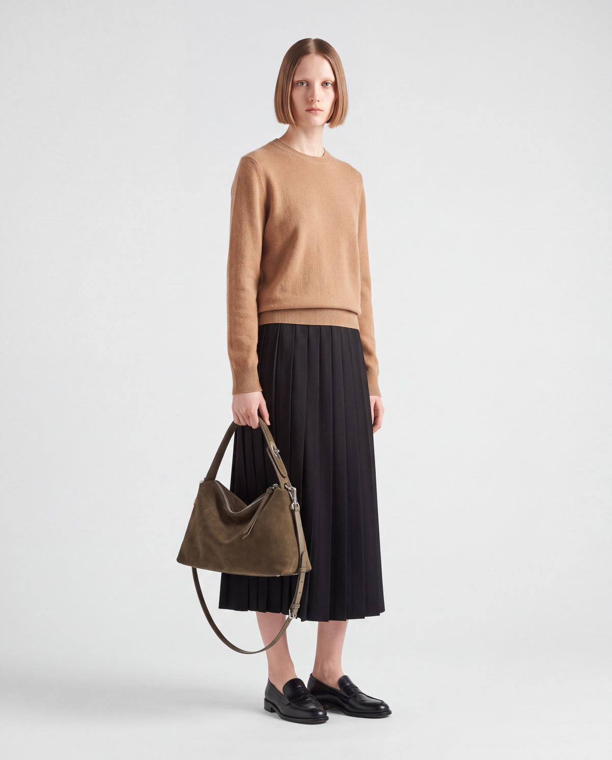 Calma bag in Olive – worn by model, full length