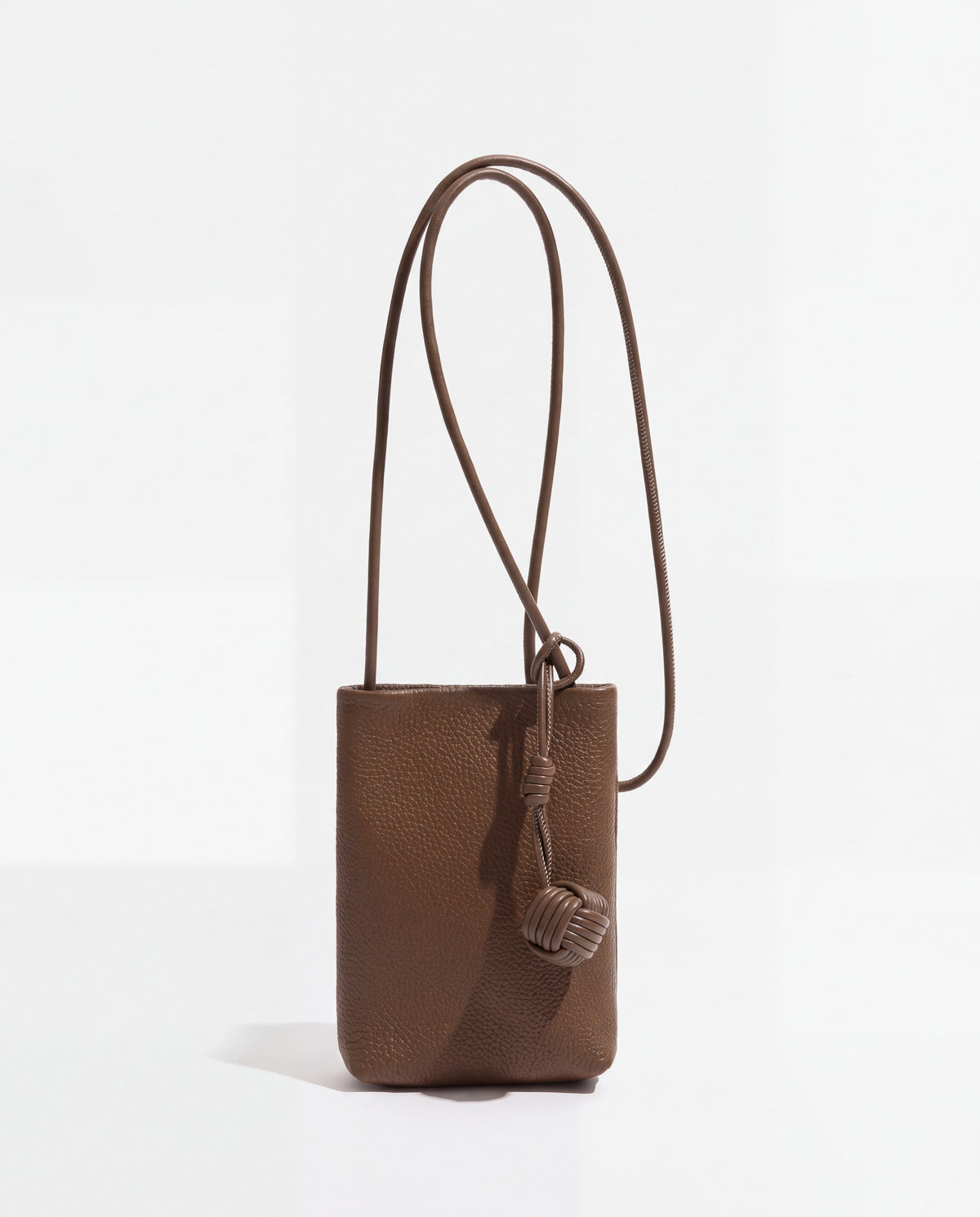 Cara bag in Brown – front view
