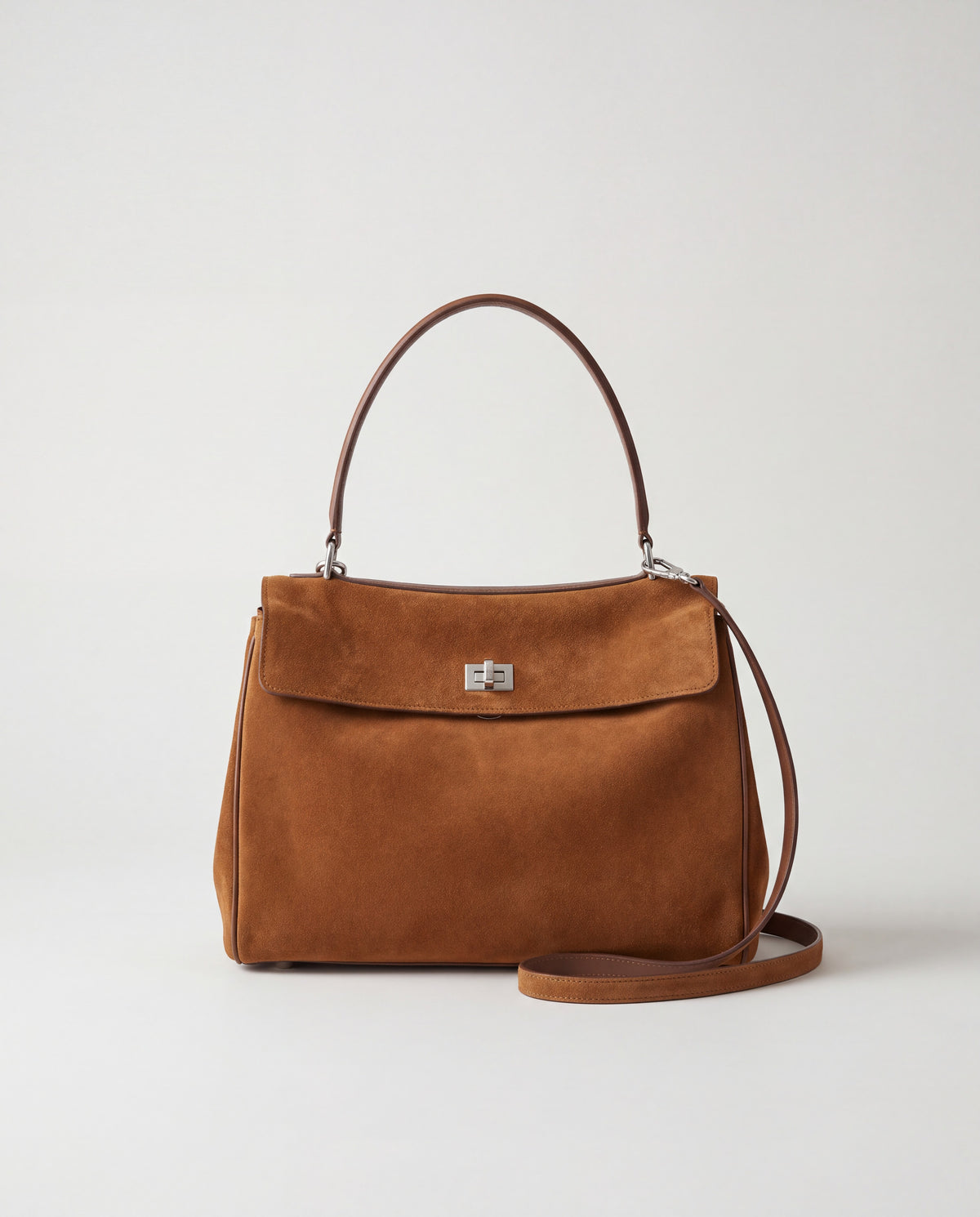 Dolce Medium bag in Caramel – front view