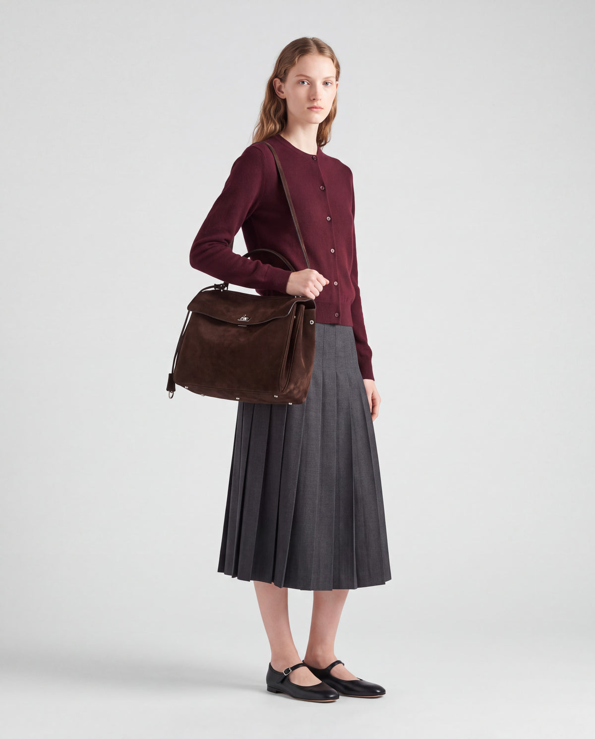 Dolce Medium bag in Espresso – worn by model, full length