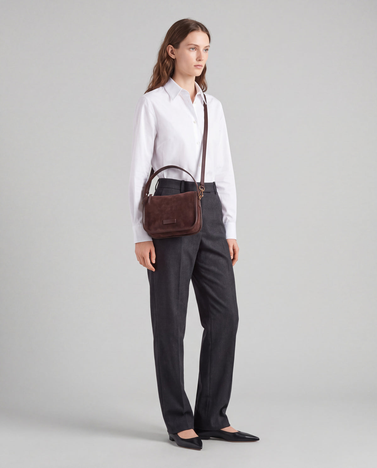 Grano bag in Chocolate – worn by model, full length