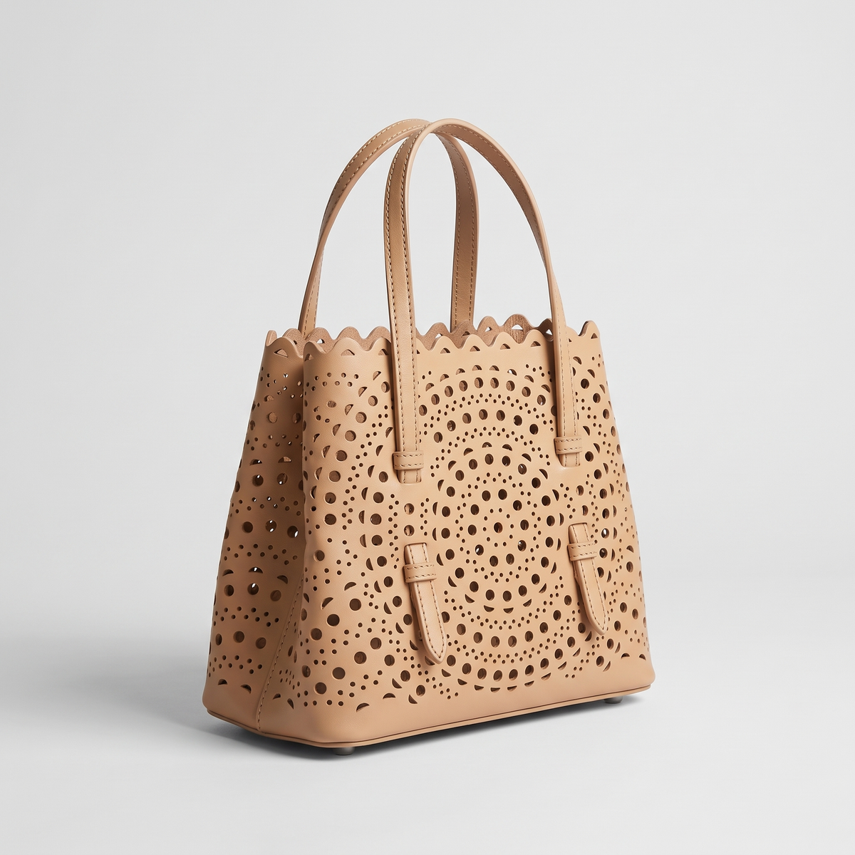 Valentina Urbino Large tote in Apricot