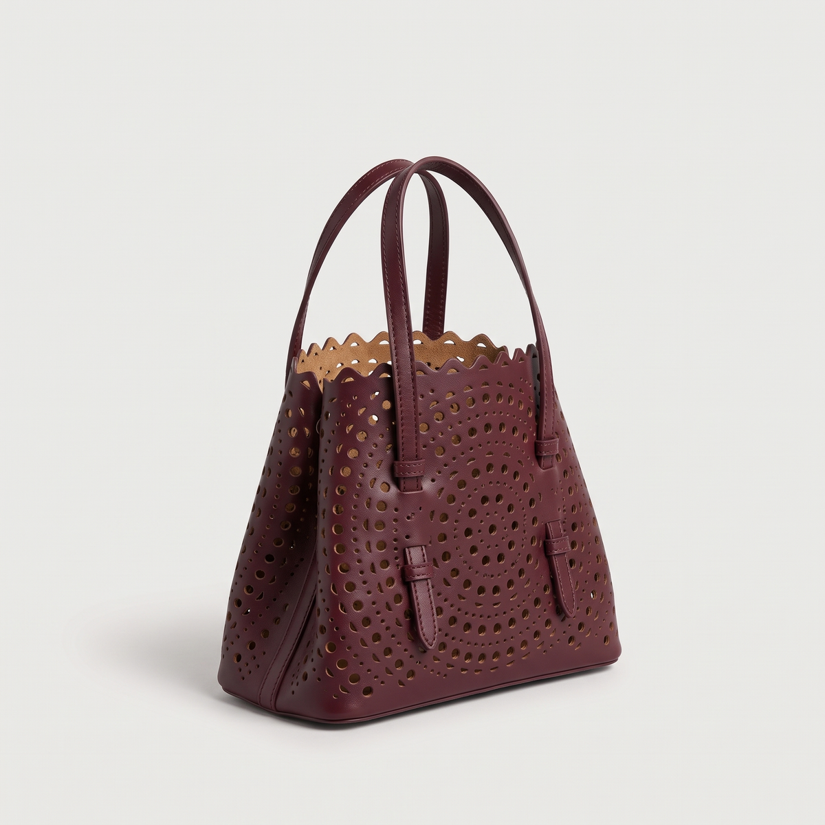Valentina Urbino Medium tote in Chestnut