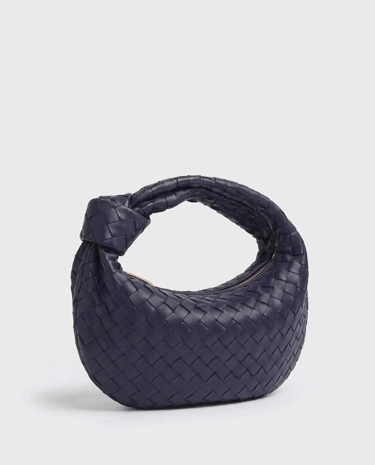 Knot Midi woven leather bag in Navy – three-quarter view