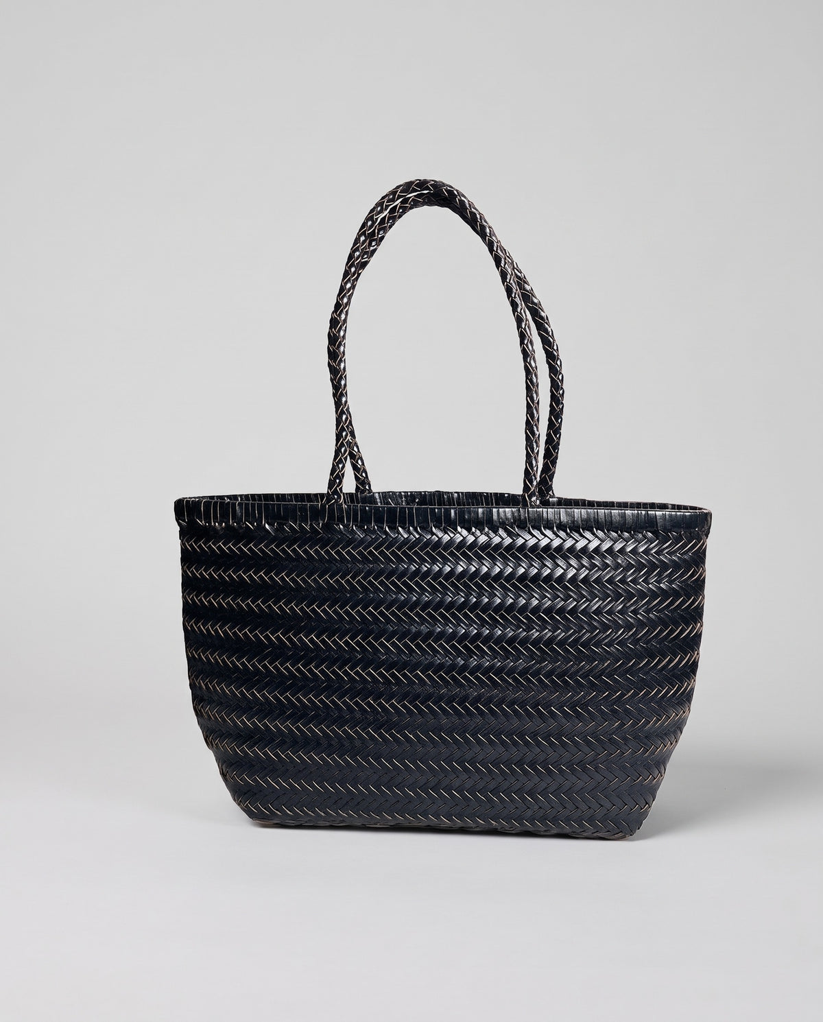 Valentina Noto Large bag in Onyx, front view