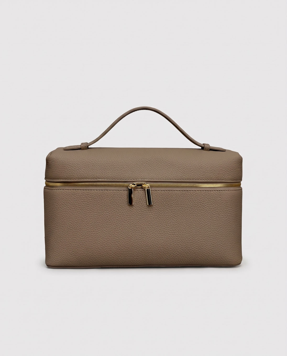 Orvieto pebbled leather vanity case in Taupe – front view