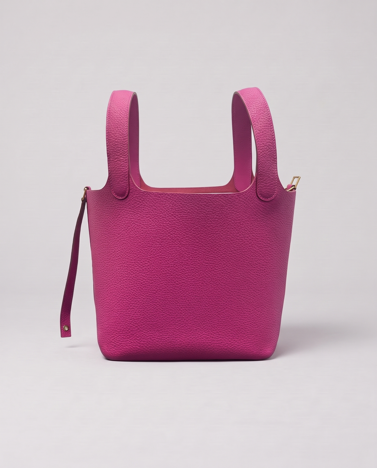 Valentina Ostuni Large bag in Fuchsia, front view