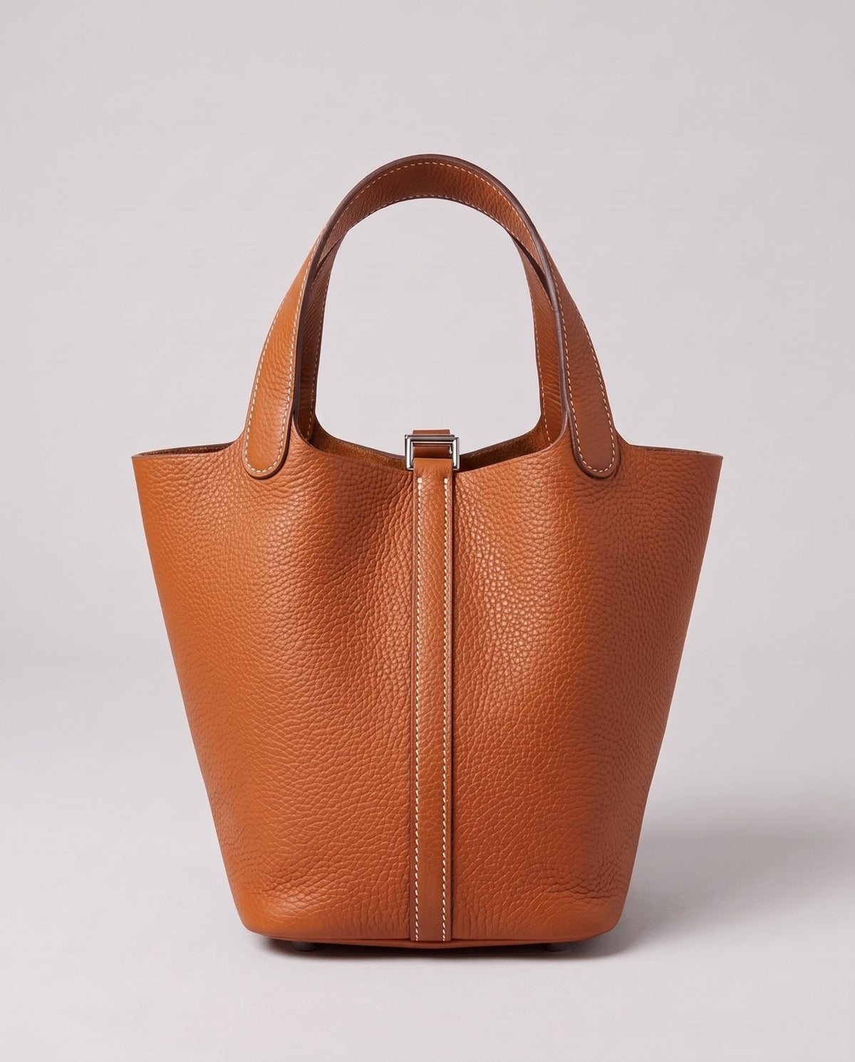 Valentina Ostuni Small bag in Cognac, front view