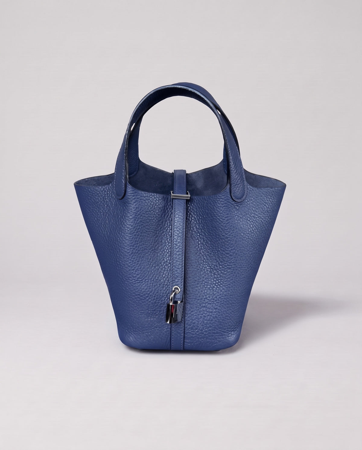 Valentina Ostuni Small bag in Navy, front view