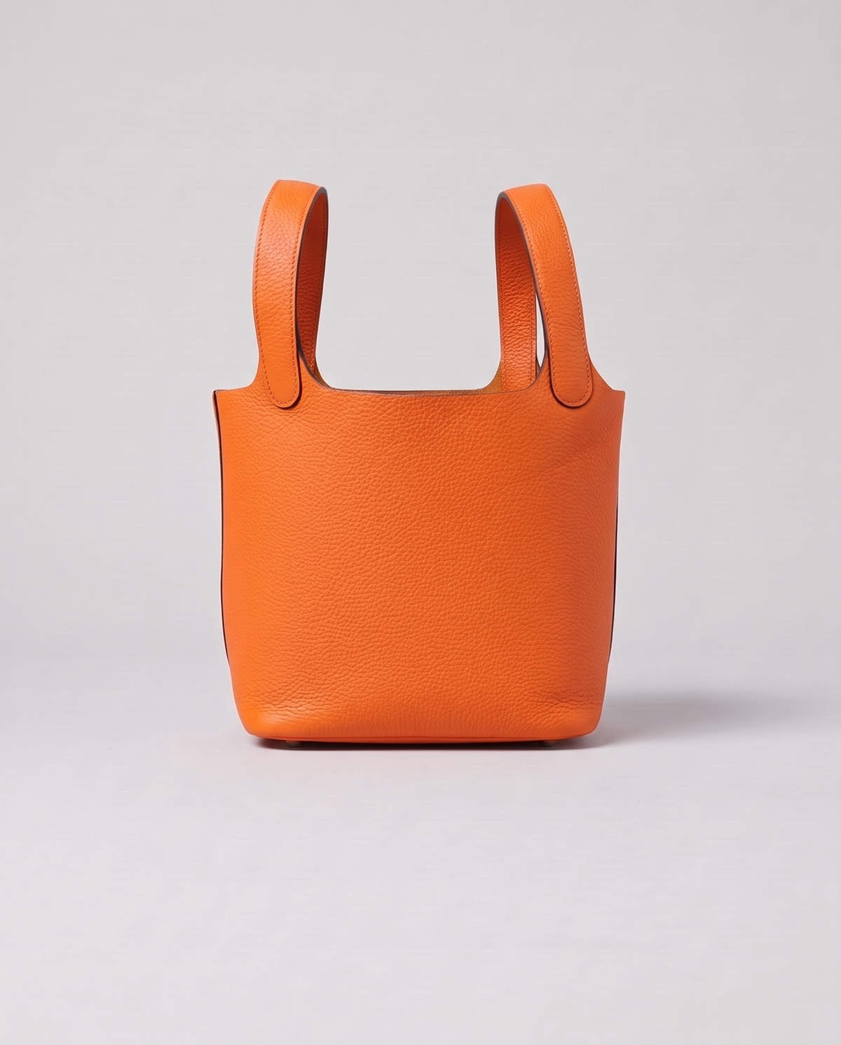 Valentina Ostuni Small bag in Orange, front view