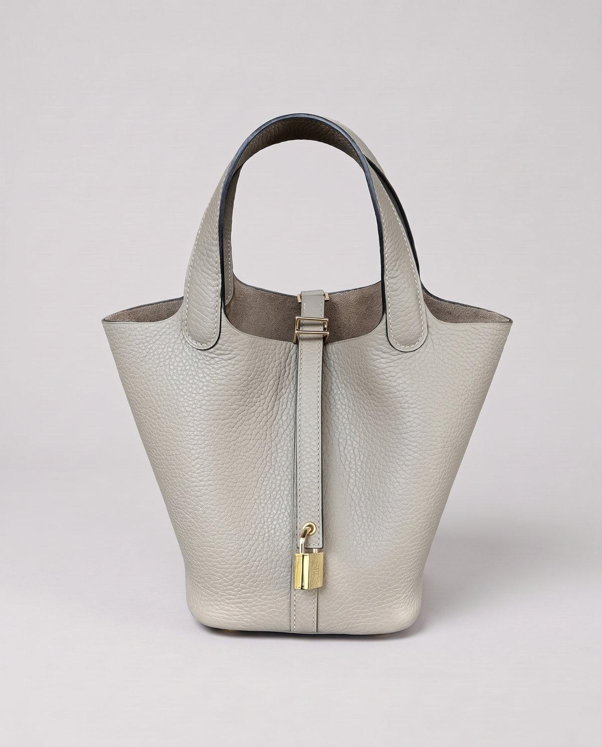 Valentina Ostuni Small bag in Pearl, front view