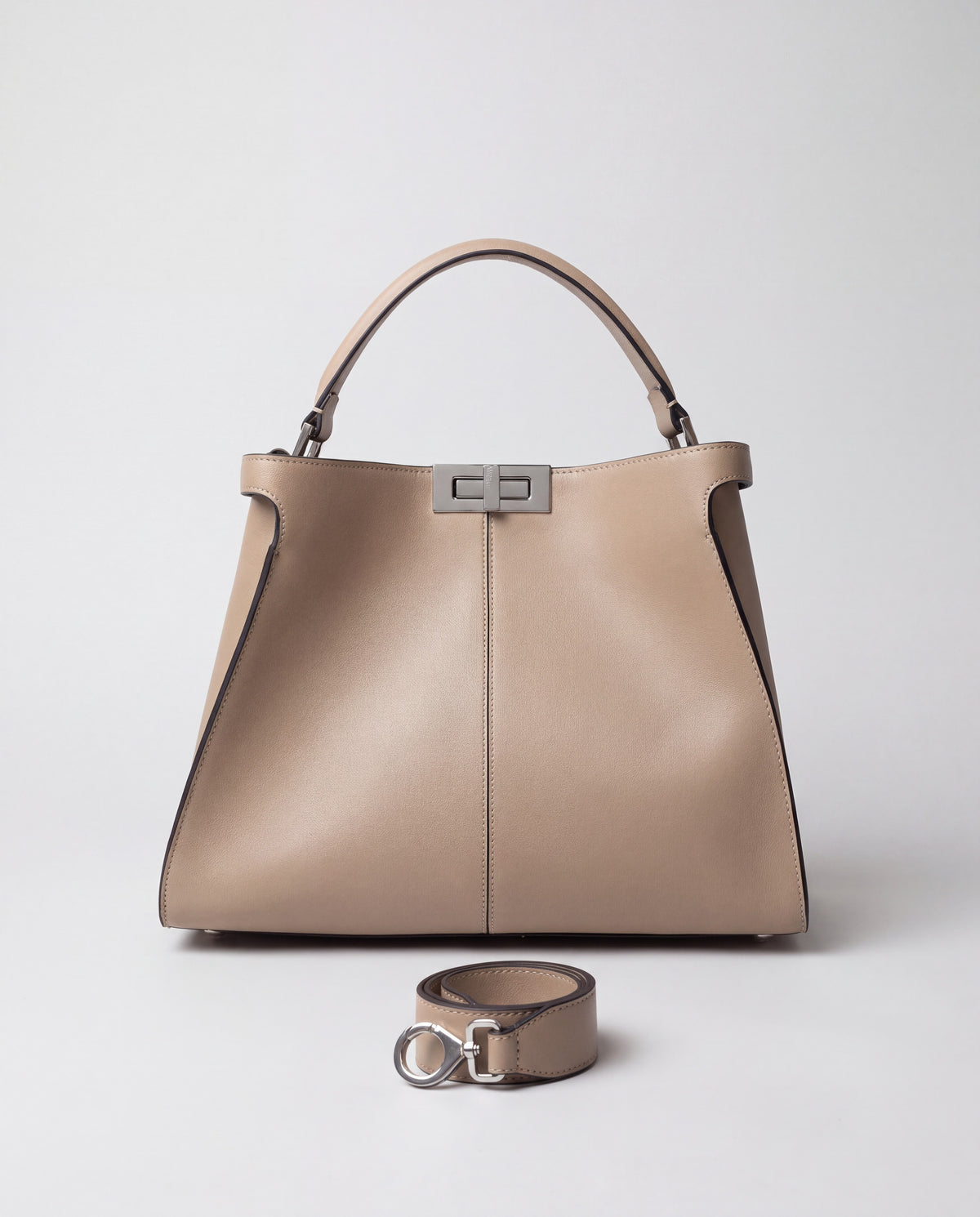 Sola bag in Beige – front view