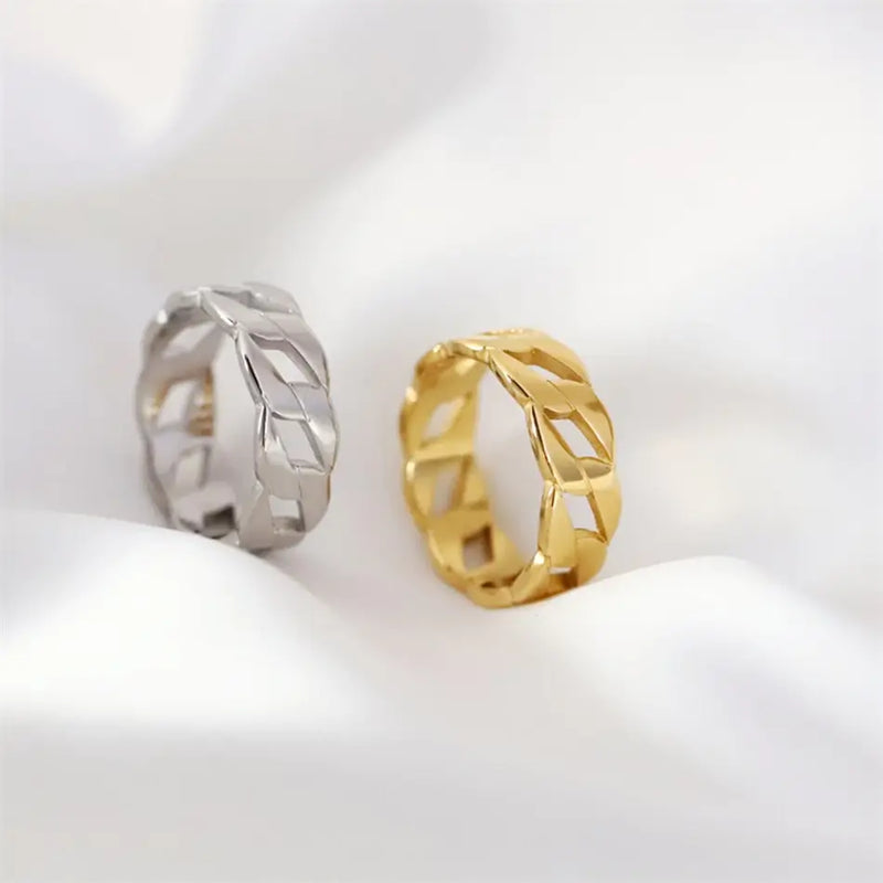 Womens Gold Link Ring